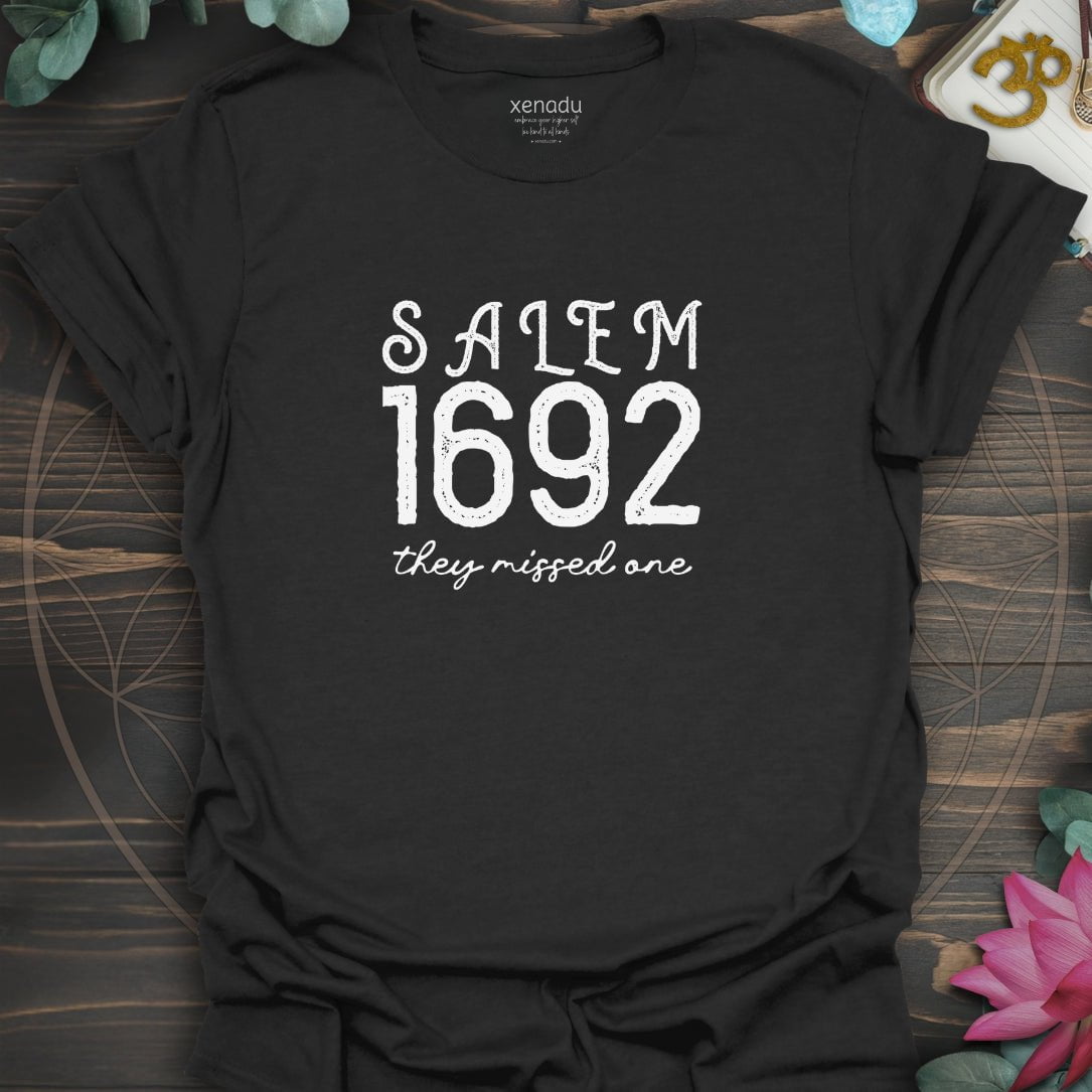 Salem 1692 Vintage Tee Black T-Shirt